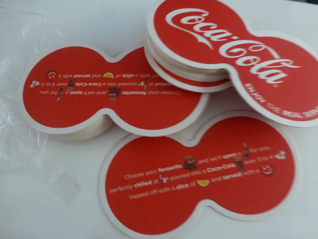 Billede 2 - Coca-Cola Flaskebrikker i pap 5Kr/Stk