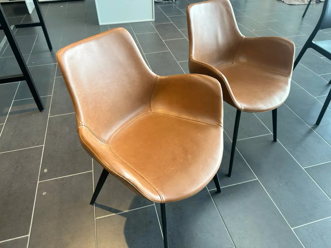 Billede 4 - Hype spisebordsstole i brun kunstlæder