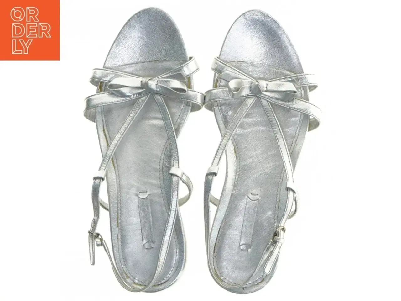 Billede 2 - Sølvfarvede damesandaler fra Ecco (str. 39)