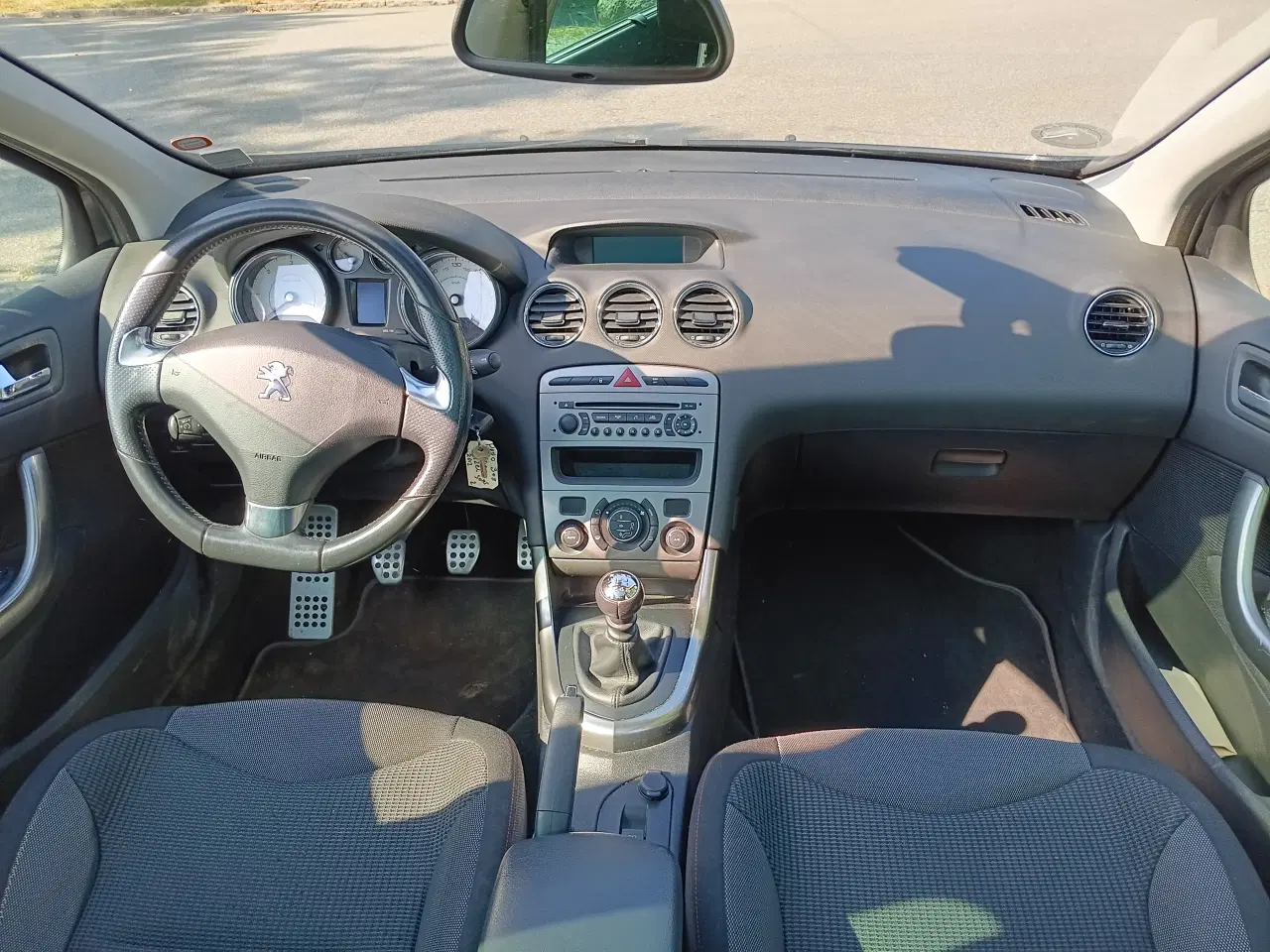 Billede 5 - Peugeot 308 1,6 e-HDi 112 Sportium SW 7prs 5d
