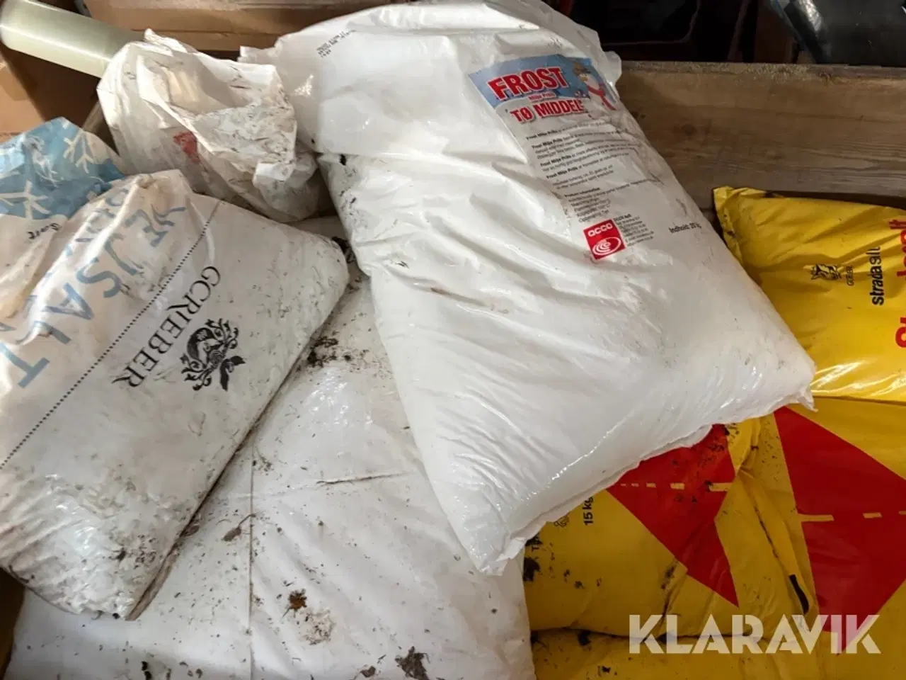 Billede 6 - Vejsalt Icebreaker 15kg ca.36 styk incl. to poser miljøtø