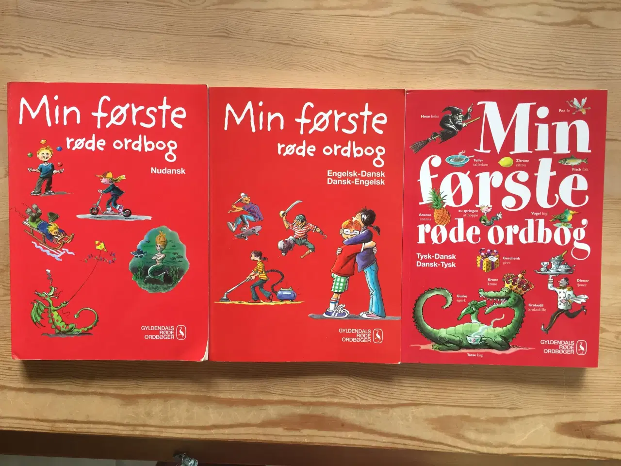 Billede 1 - Min første røde ordbog og Dansk Ordbog for børn mm