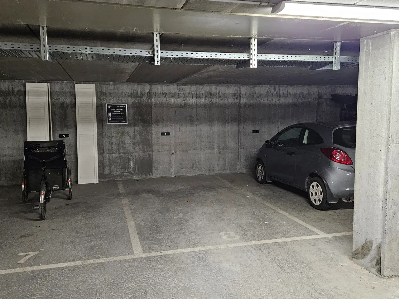 Billede 2 - Parkeringsplads til leje - Ved Amagerbanen 27A