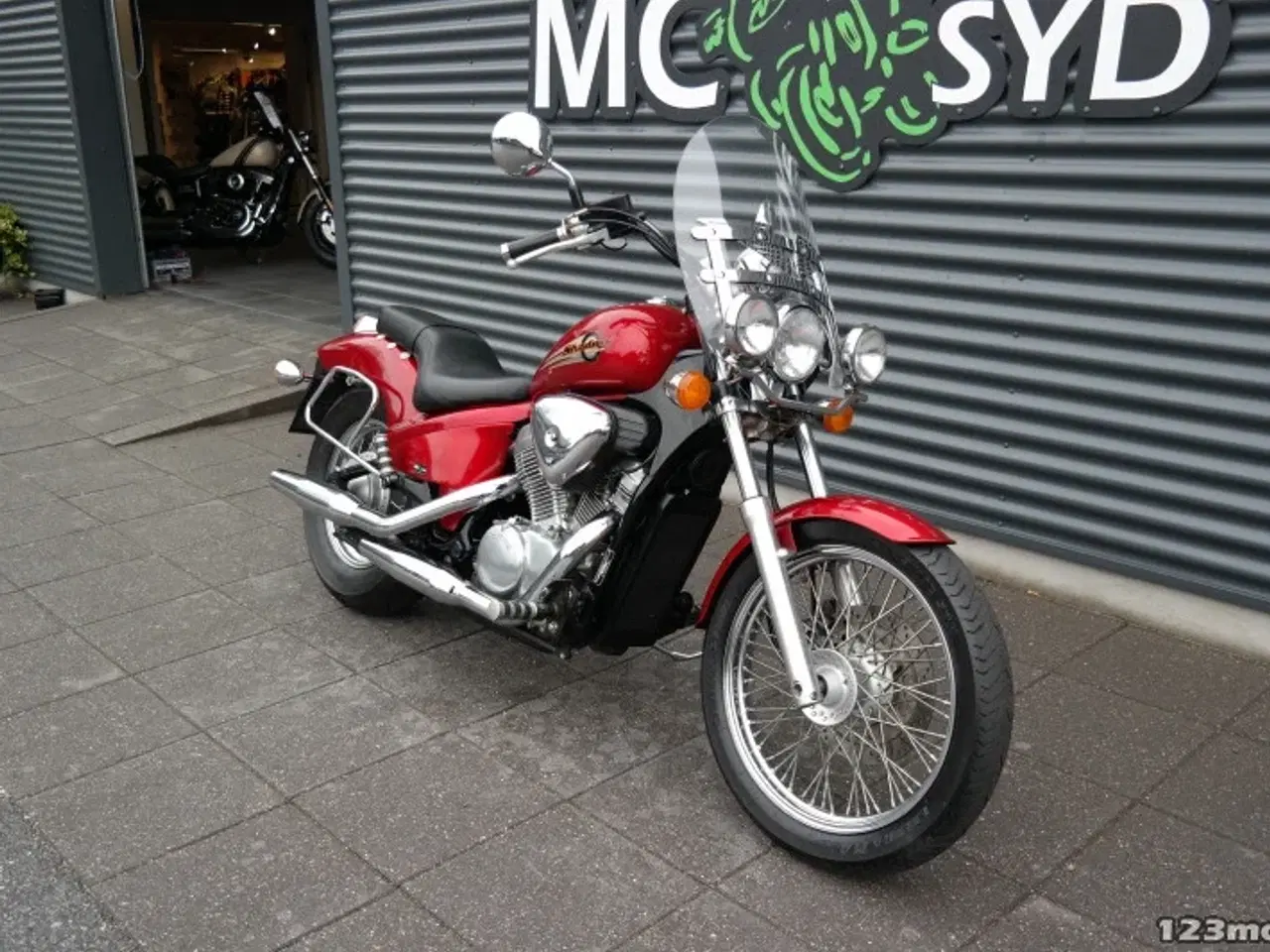 Billede 2 - Honda VT 600 MC-SYD       BYTTER GERNE