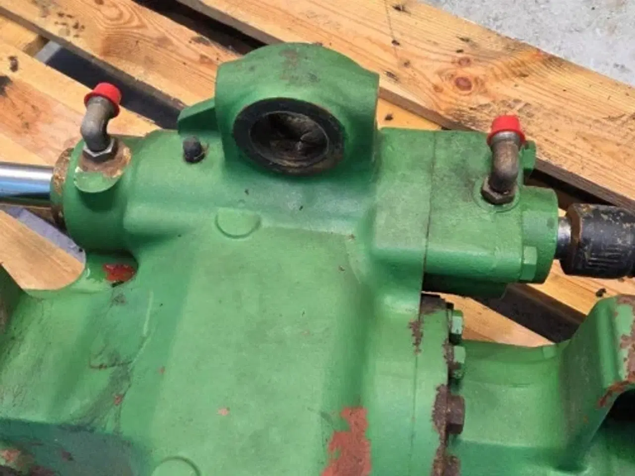 Billede 19 - John Deere 6300 Foraksel AL79153