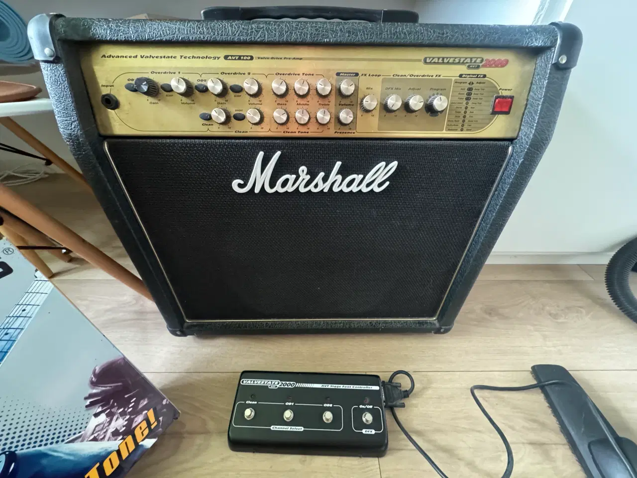 Billede 1 - Mega fed forstærker + pedal board
