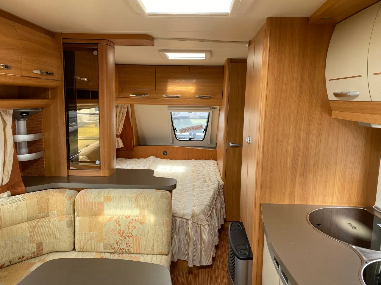 Billede 4 - HOBBY 560 KMFE KØJEVOGN