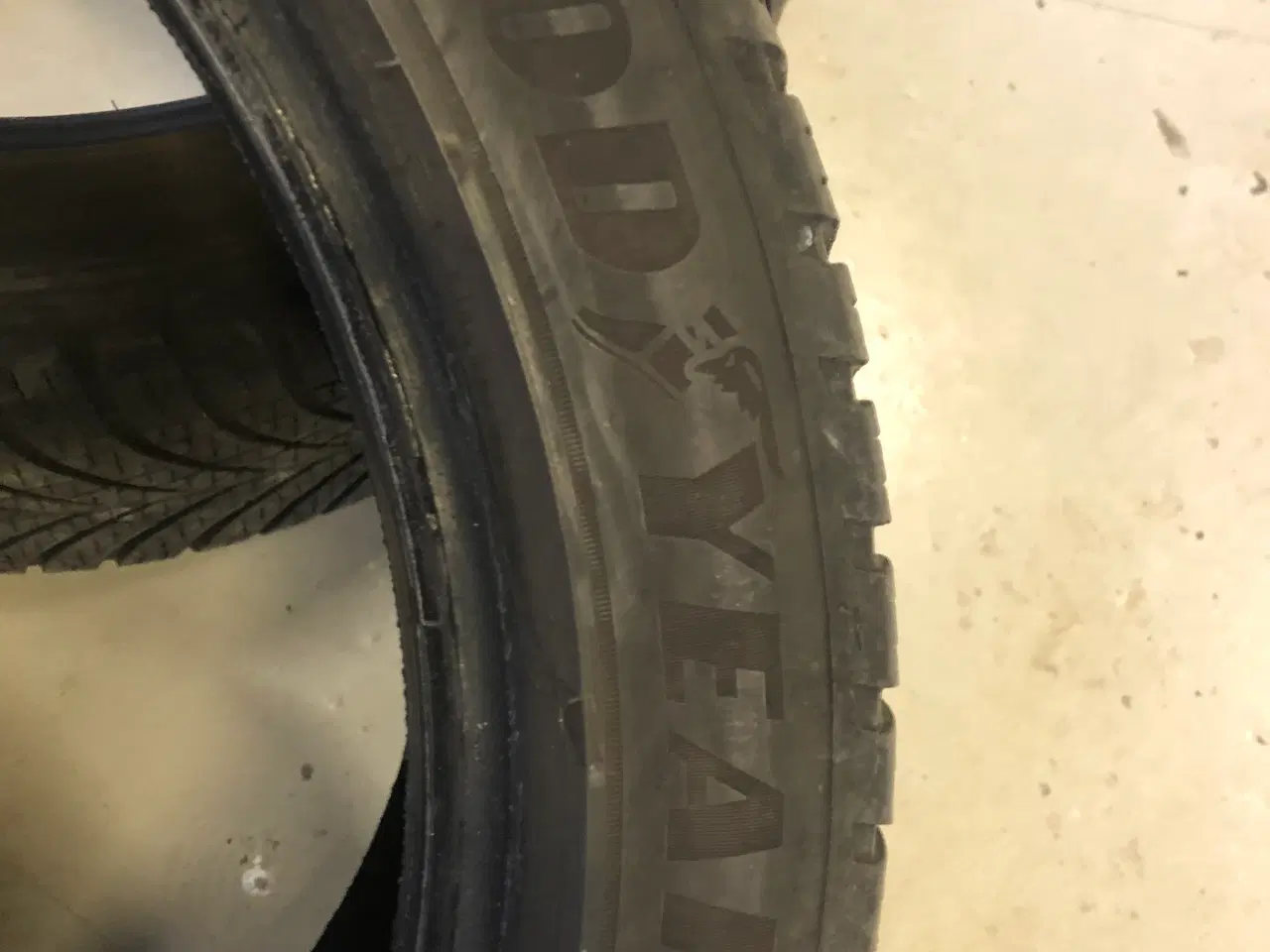 Billede 3 - Goodyear helårsdæk 18”