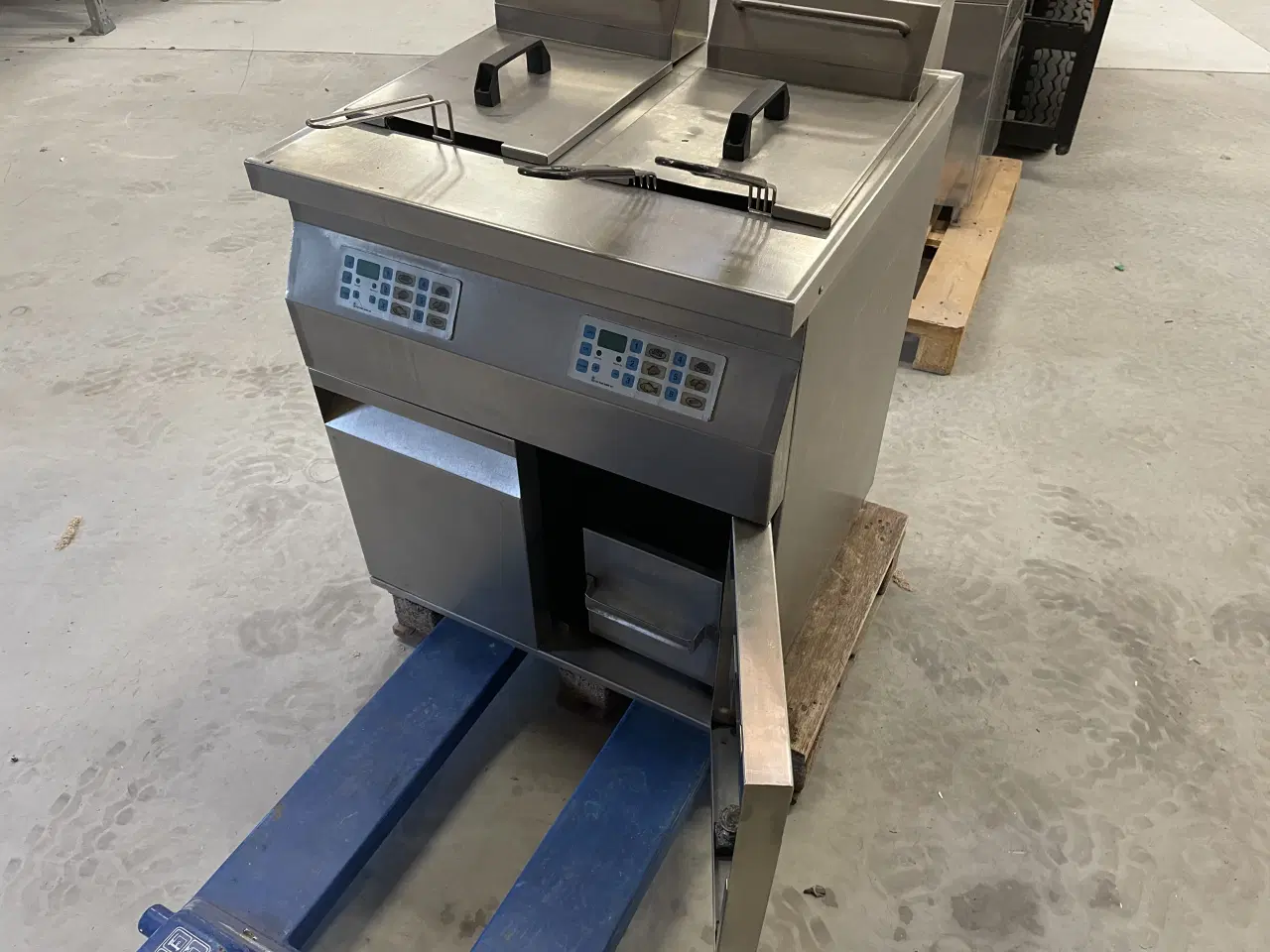 Billede 1 - FKI friture 