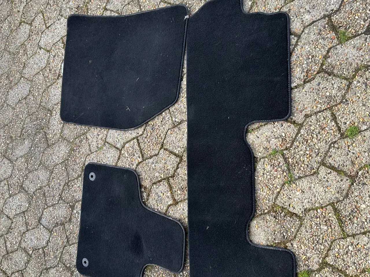 Billede 1 - Bundmåtte til Peugeot 3008 Hybri, pæne og velholdt
