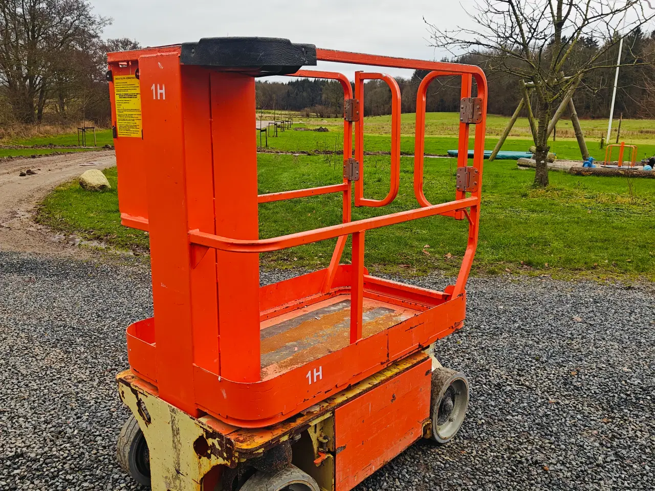 Billede 2 - JLG 1230 Saxlift 5,8mtr