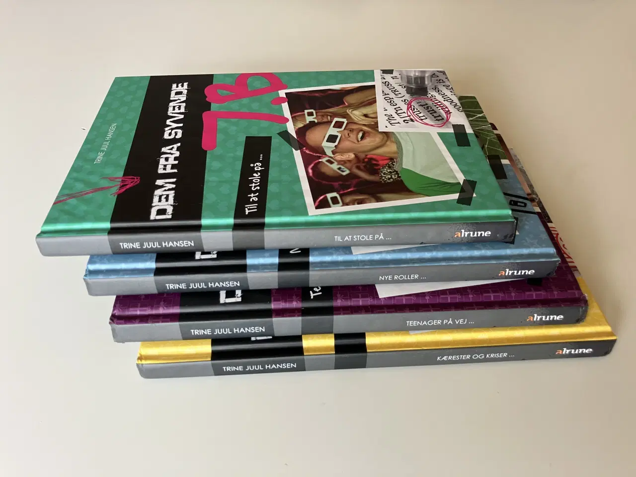 Billede 3 - Dem fra syvende 1-4 (4 bøger). Af Trine Juul Hanse