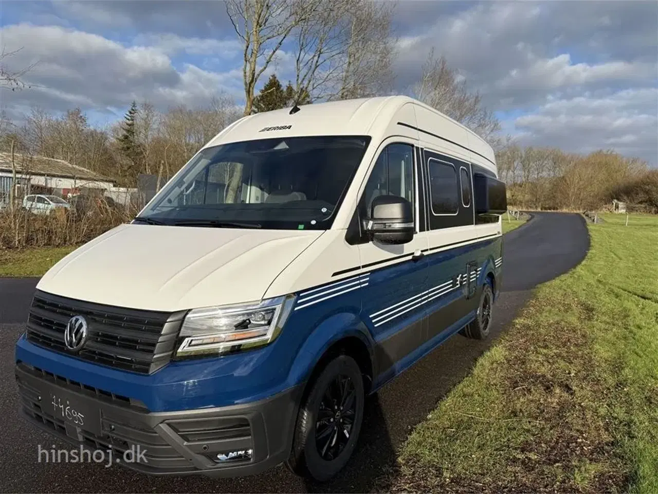 Billede 7 - 2025 - Eriba Car 600 Deep Ocean Blue Aut   Lækker Campervan fra Eriba hos Hinshøj Caravan.