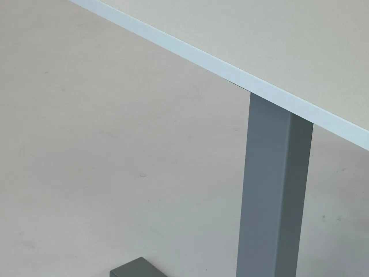 Billede 6 - 120x80 hæve/sænkebord | HolmrisB8