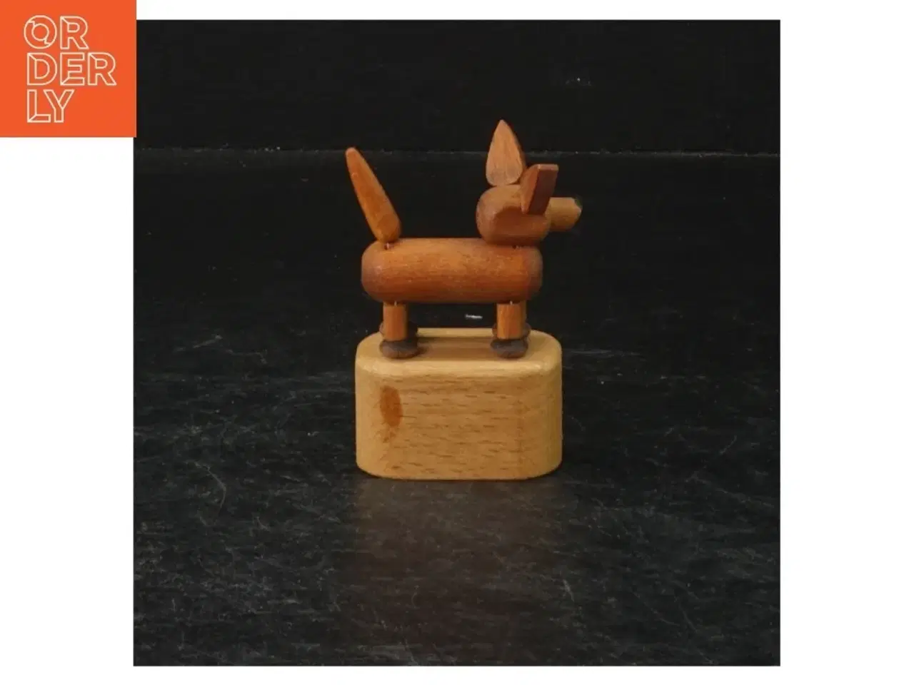 Billede 1 - Gammel trykfigur i træ (str. 7 cm)