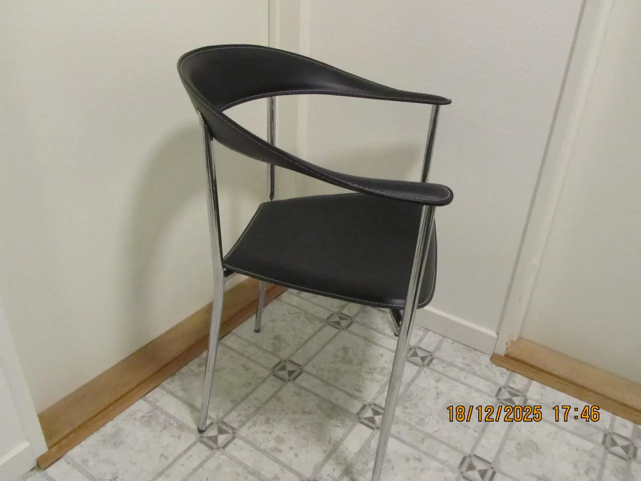 Billede 2 - 6 STK stole købt i Hebru møbler