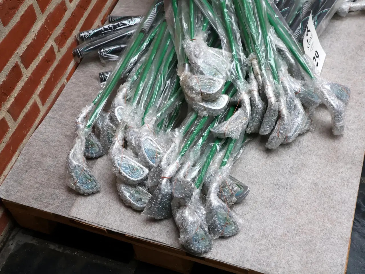 Billede 1 - 60 stk Disney jern Grøn. Ubrugte. 