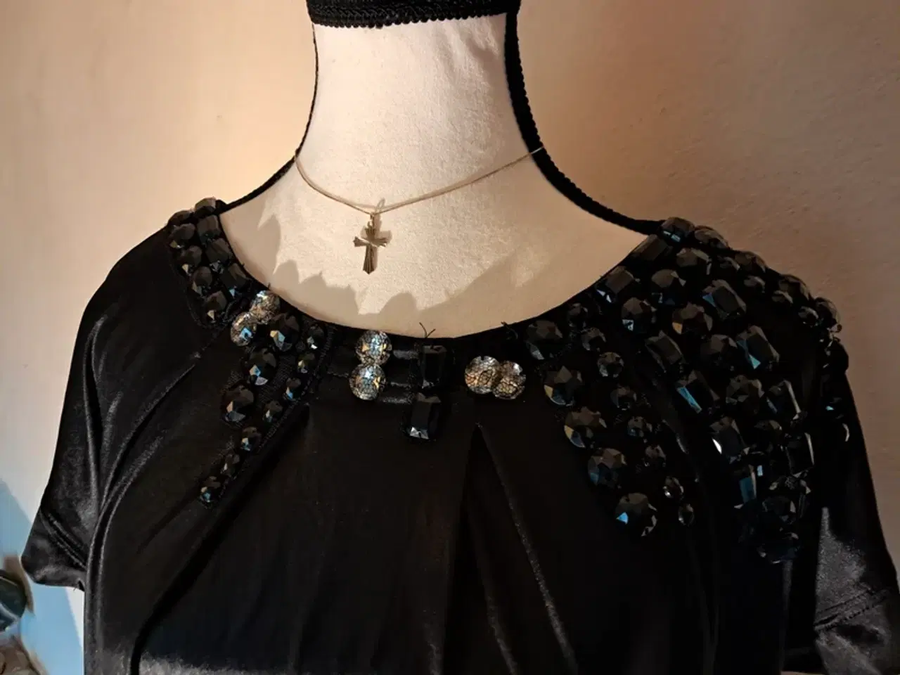 Billede 2 - Flot kjole