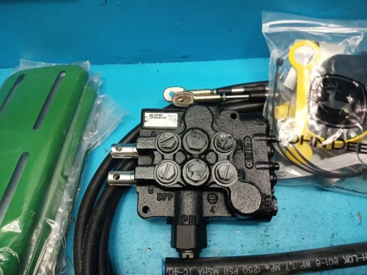 Billede 5 - John Deere 1545 Fjernudtags kit TCB10388