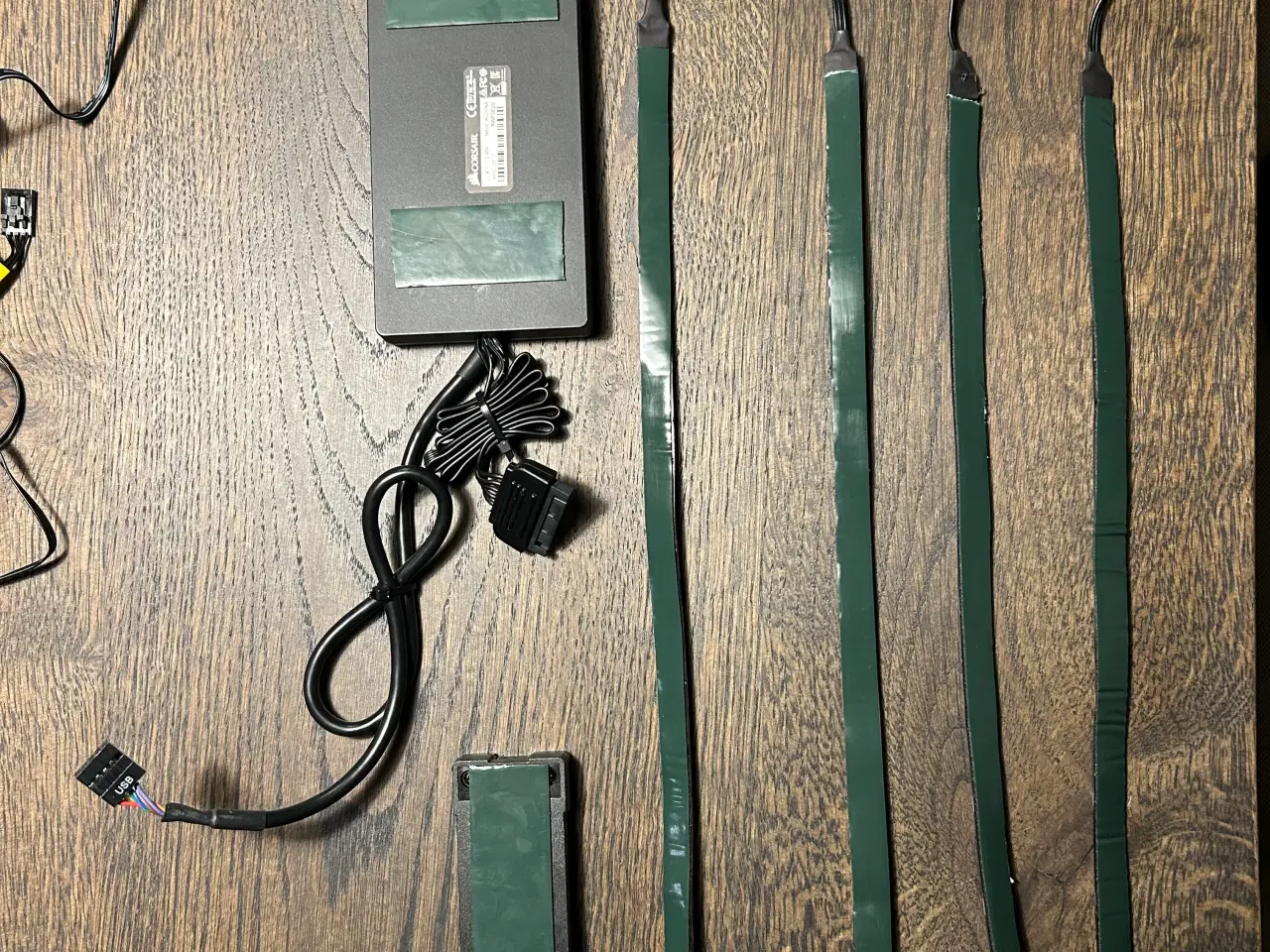 Billede 2 - 4x Corsair LL120, 4x Corsair RGB Strips, Commander