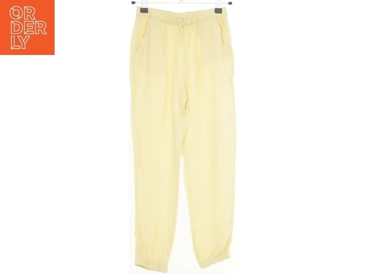Billede 1 - Lysegule komfortable bukser fra H&M (str. 140)