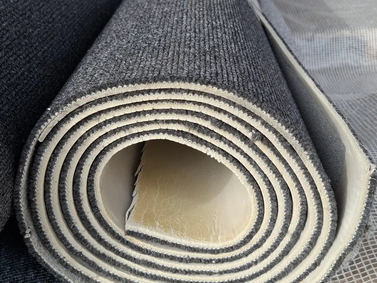 Billede 5 - Gulvtæppe Rester