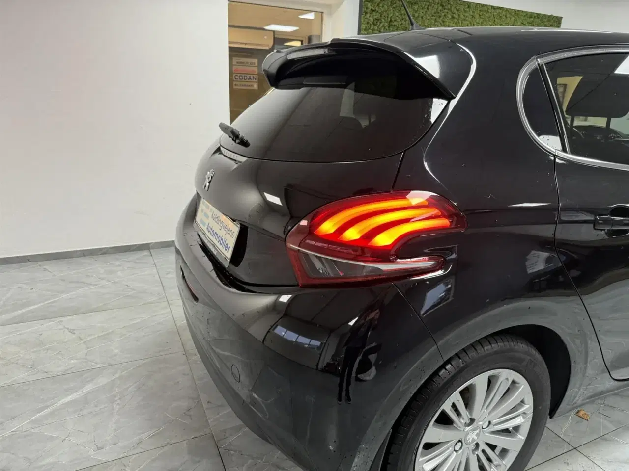 Billede 5 - Peugeot 208 1,2 PureTech Allure+ 82HK 5d