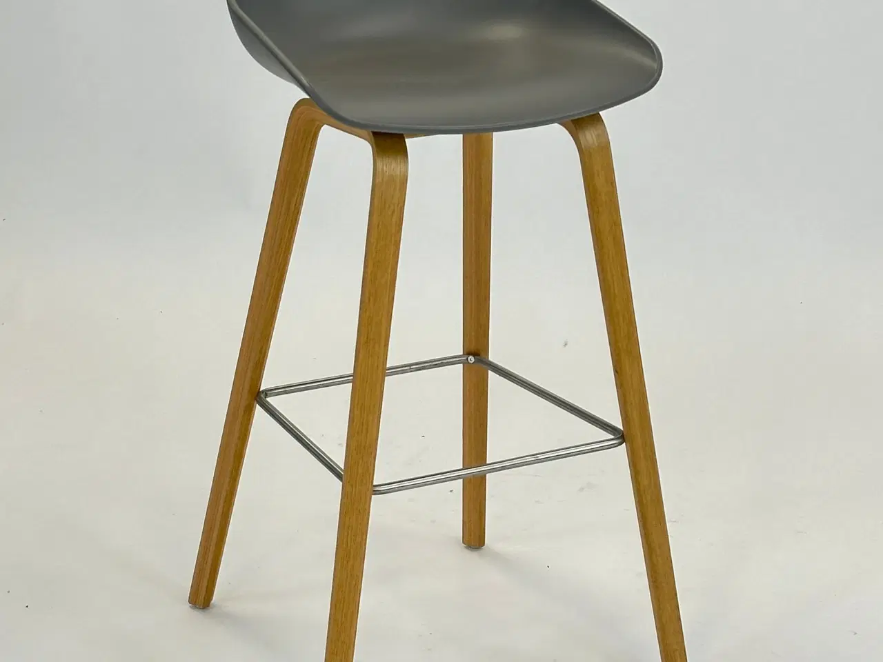 Billede 1 - HAY - About a Stool AAS 32 (Grå)