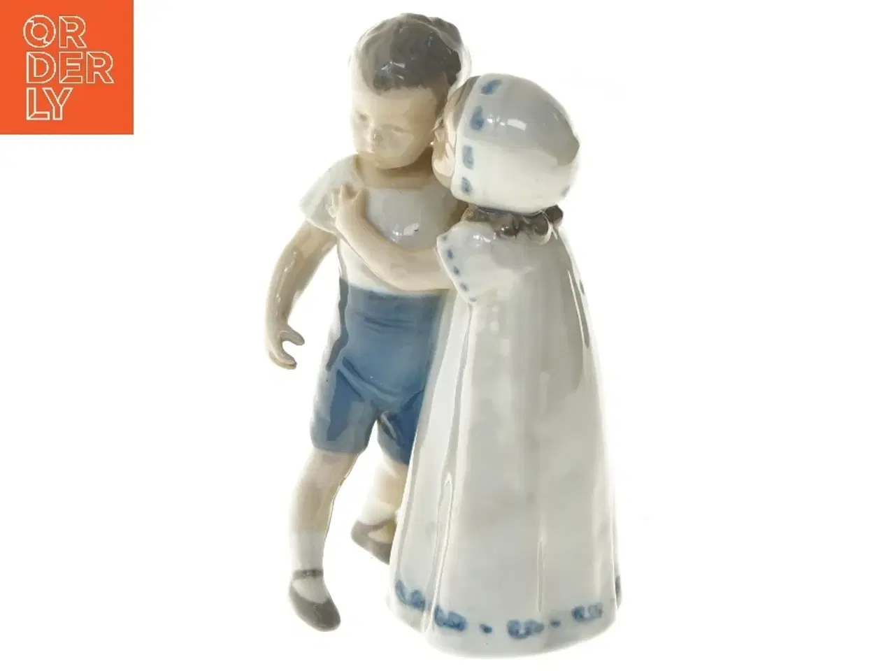 Billede 1 - Porcelænsfigur af kysset børn fra B&G (str. 18 cm)