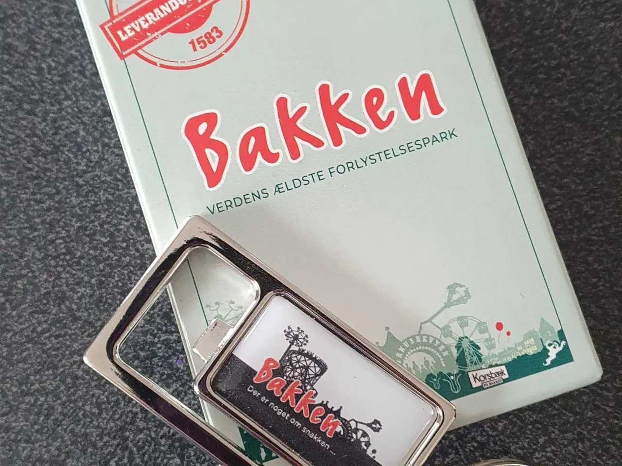Billede 1 - Merchandise fra Bakken