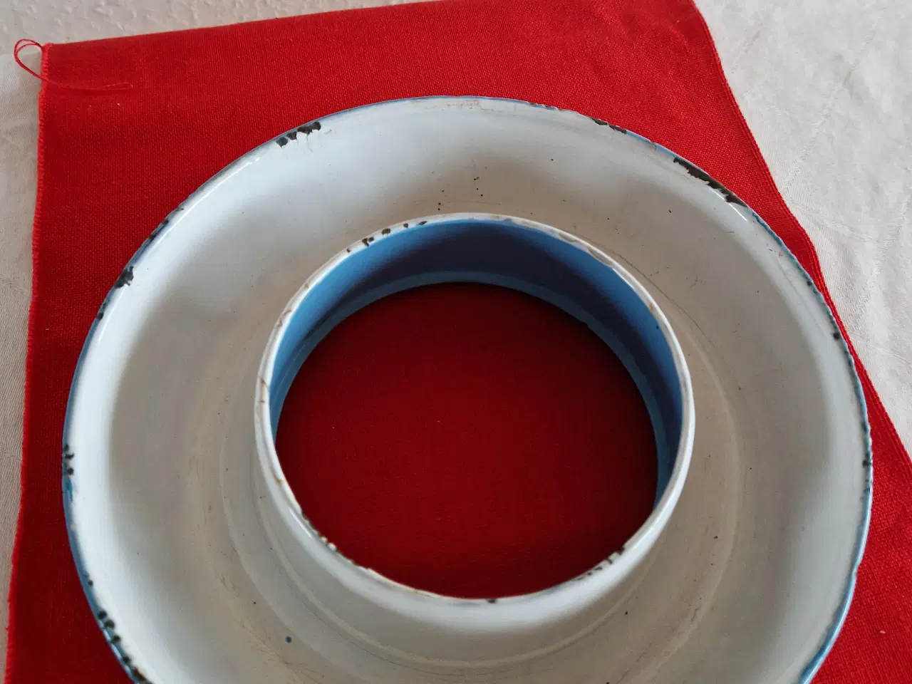 Billede 2 - Blå Emalje Randform  B. 23 cm.