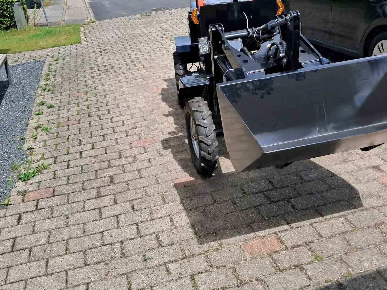 Billede 2 - Ny minilæsser sælges.