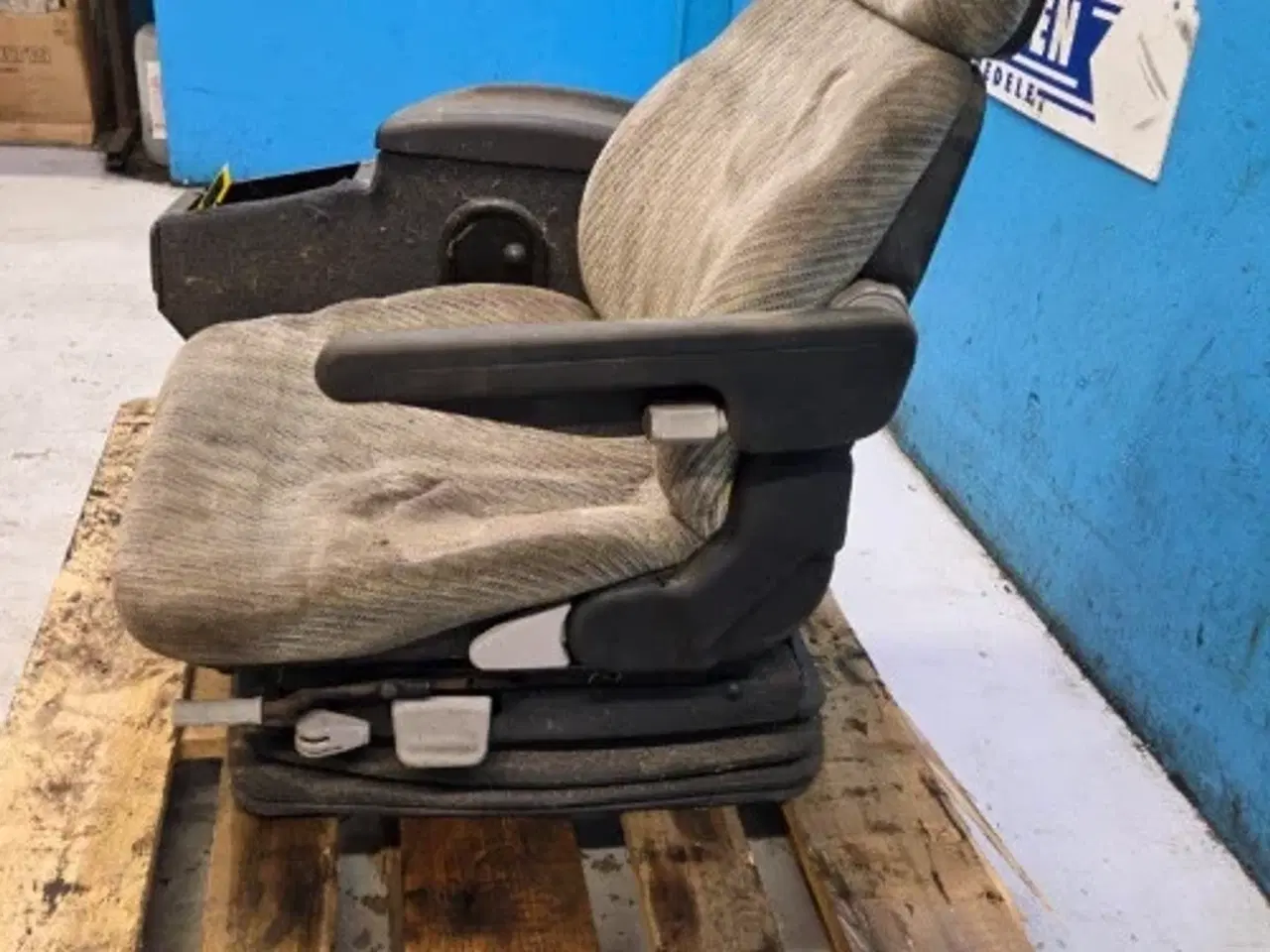 Billede 11 - New Holland TX68 Sæde 84021181