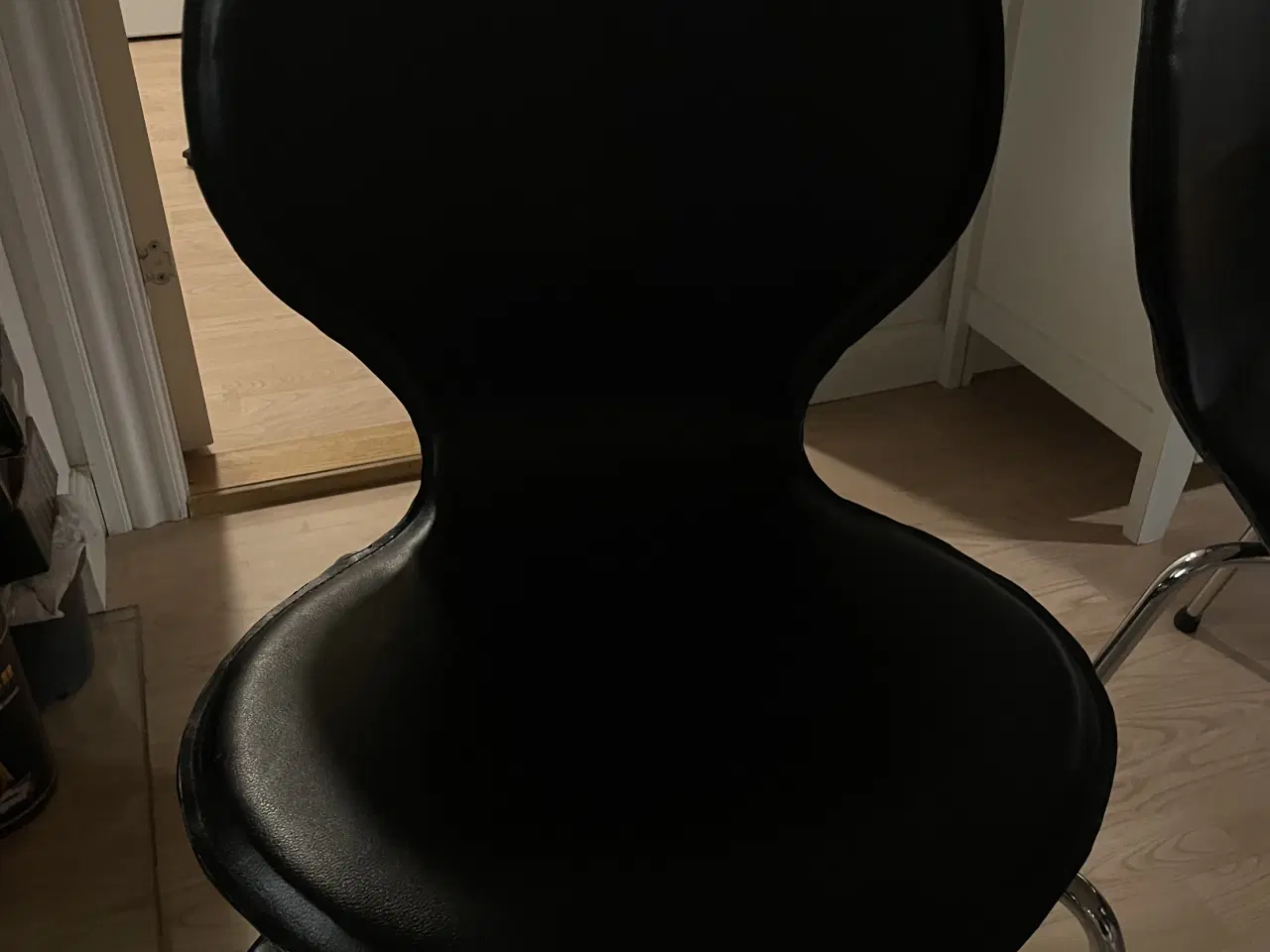 Billede 3 - ‼️(Spisebords sæt) Bord og stole sælges‼️