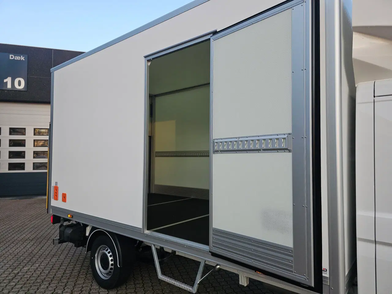 Billede 7 - MAN TGE 3.180 A8 8 pallers, Lukket kasse