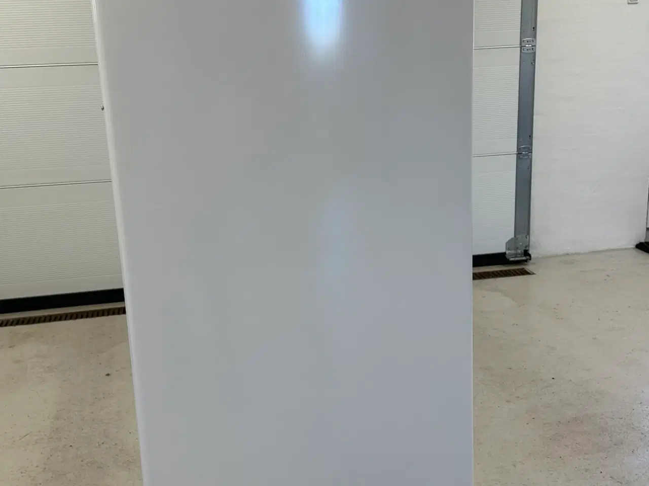 Billede 2 - Køleskab , som ny 170cm høj / 330Liter