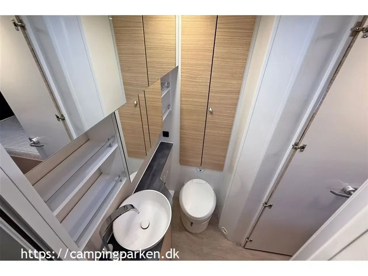 Billede 12 - 2024 - Hobby Optima De Luxe T70 GE aut.   Næsten ny Hobby autocamper med enkeltsenge