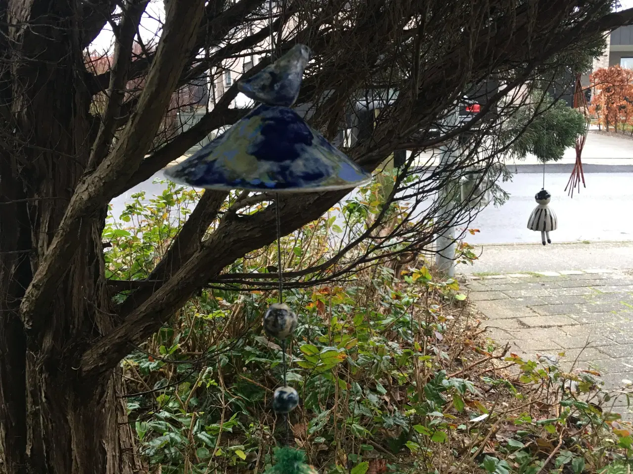 Billede 1 - Keramik fugleophæng m mejsekugle