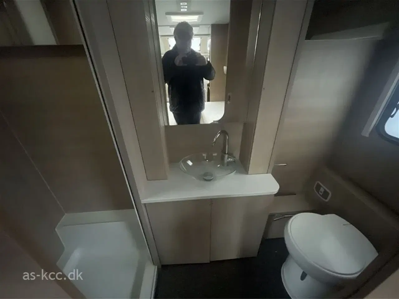 Billede 9 - 2016 - Adria Adora 572 UT Adria Adora 572 UT enkelte senge