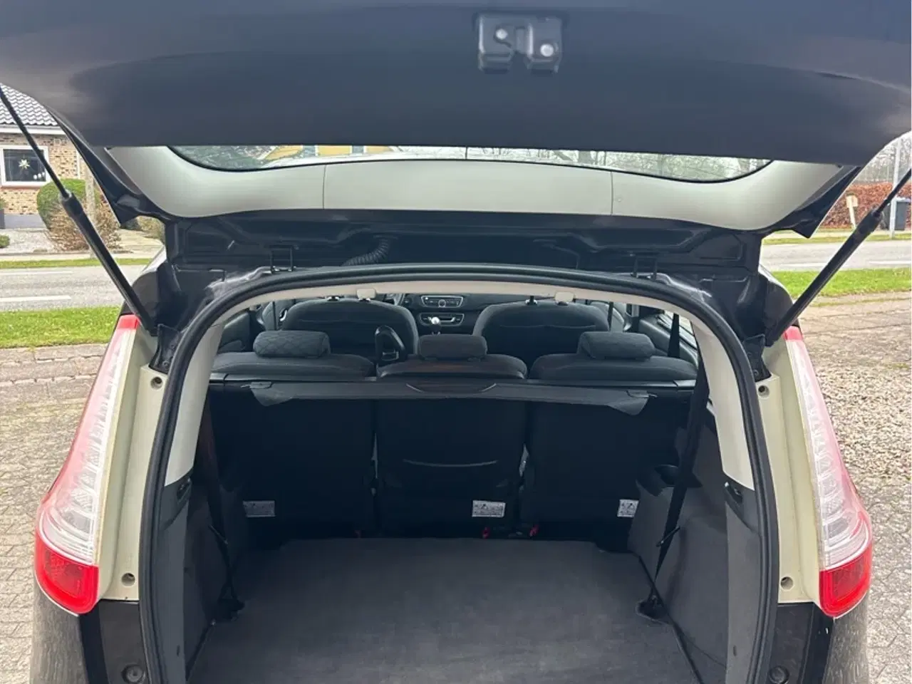 Billede 3 - Renault Grand Scénic 7 pers. 1,9 DCI FAP Dynamique 130HK 6g