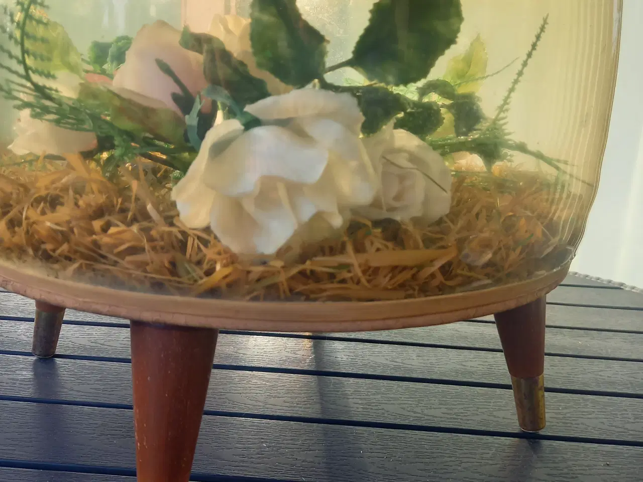 Billede 5 - Vintage fodskammel med Blomster opsats 