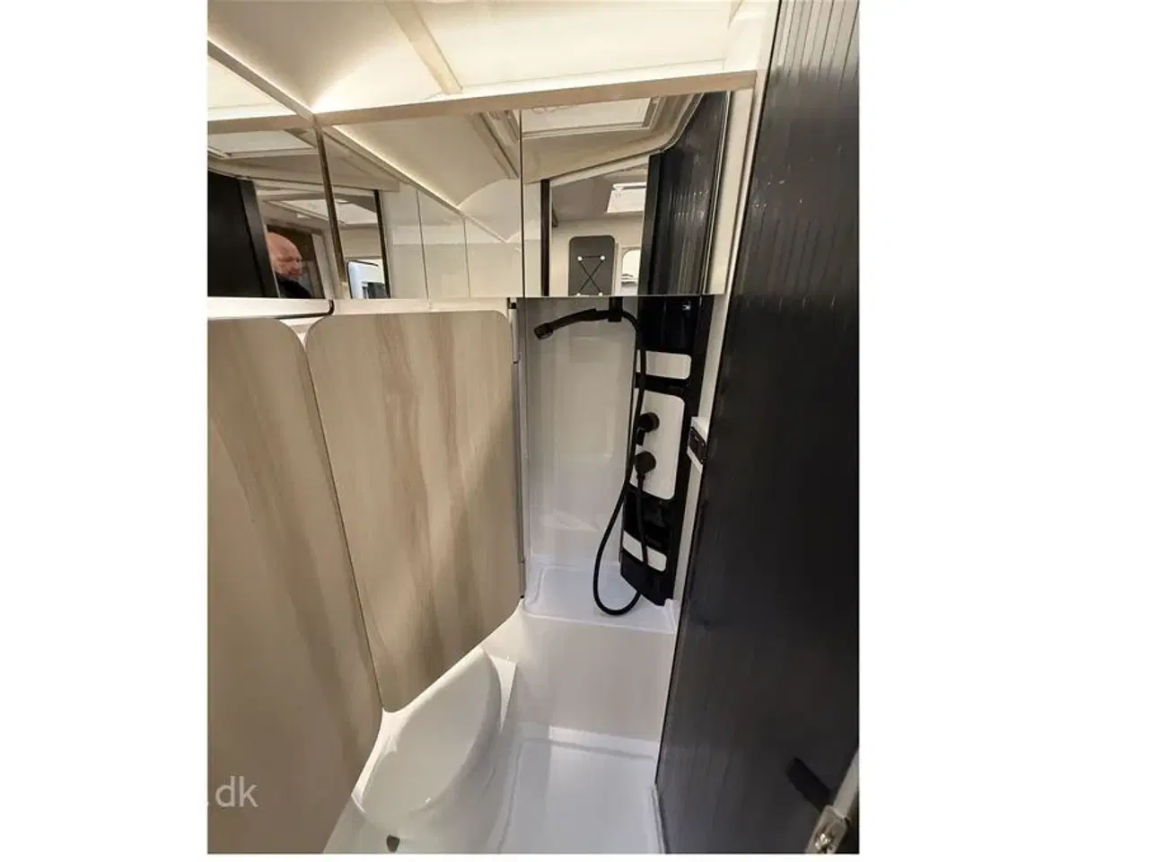 Billede 9 - 2026 - Hobby De Luxe 460 SL   Flot enkeltsengsvogn fra Hinshøj Caravan A/S