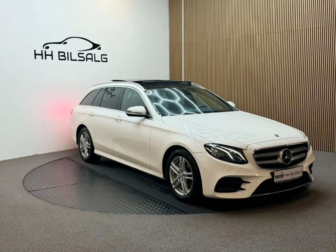 Billede 3 - Mercedes E220 d 2,0 AMG Line stc. aut.