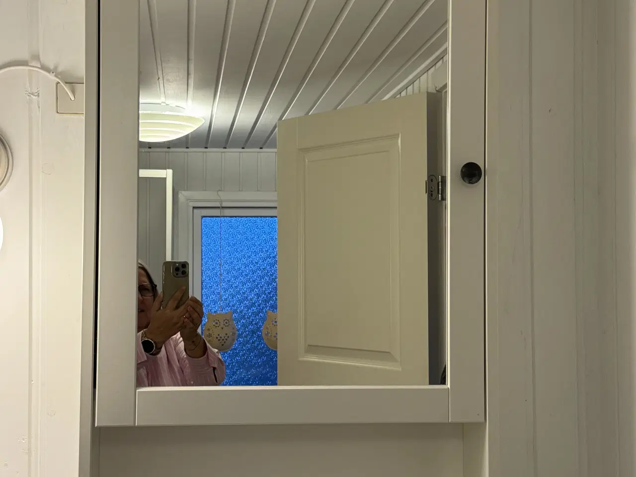 Billede 1 - Spejlskab fra Ikea