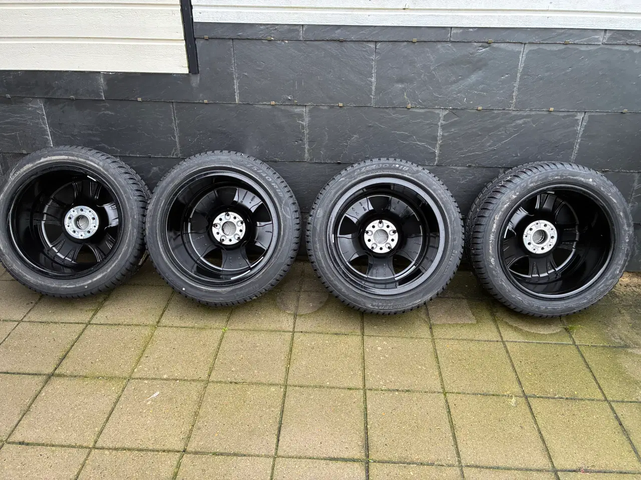 Billede 2 - E klasse hjul komplet ikke brugt