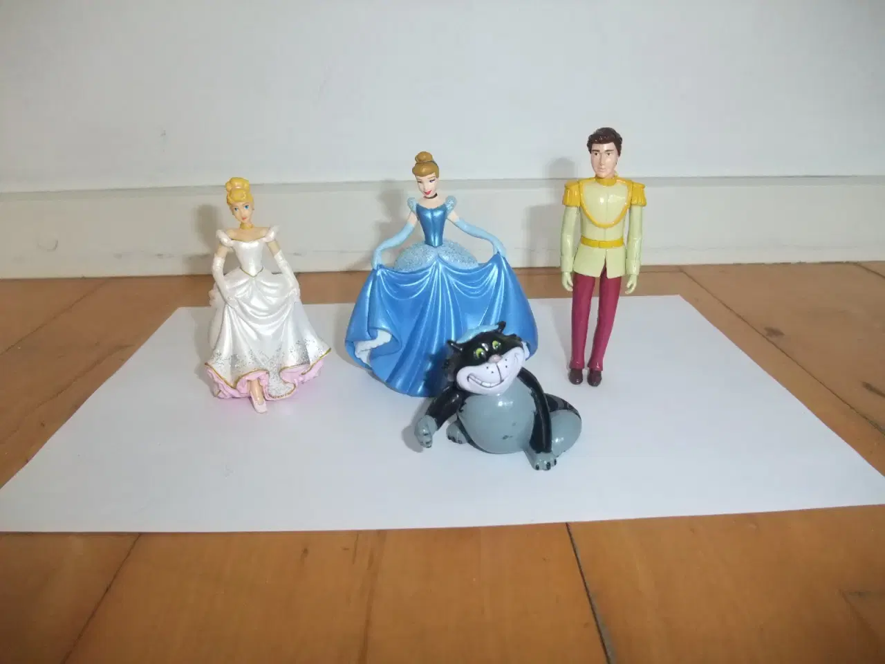 Billede 1 - Askepot Figurer