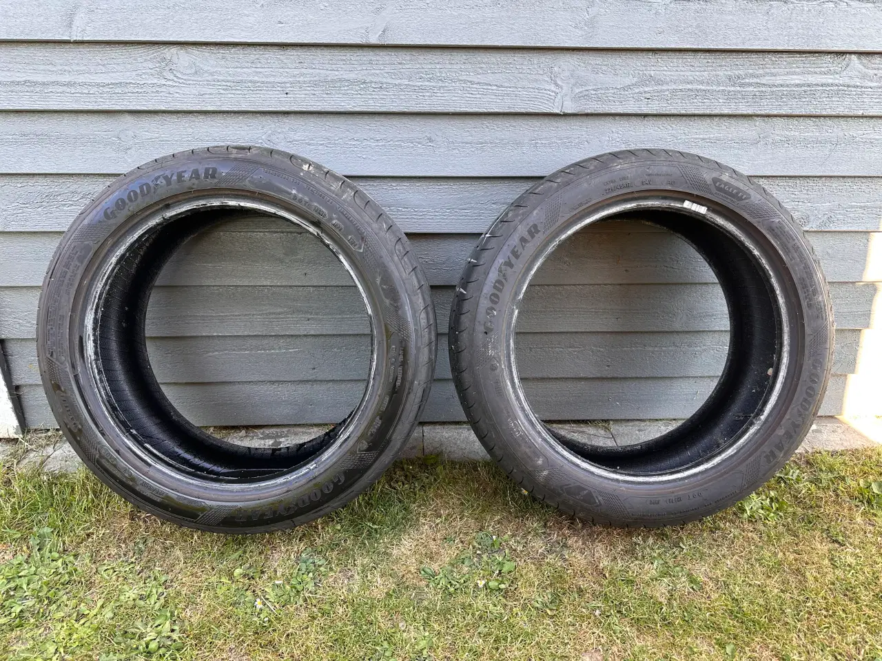 Billede 1 - 2 x Goodyear sommerdæk 225/45-17