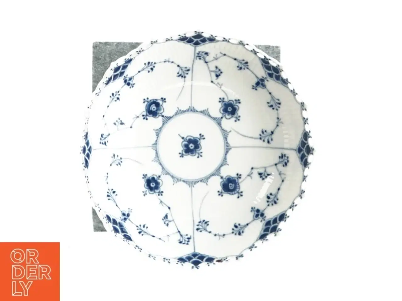 Billede 2 - Serveringsfad fra Royal Copenhagen, diameter 19 cm