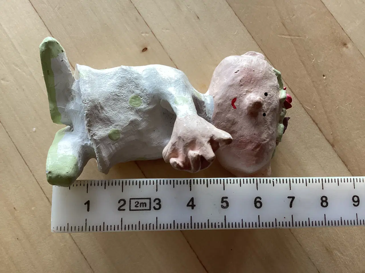 Billede 6 - Lille Medusa figur- pige med blomster i håret