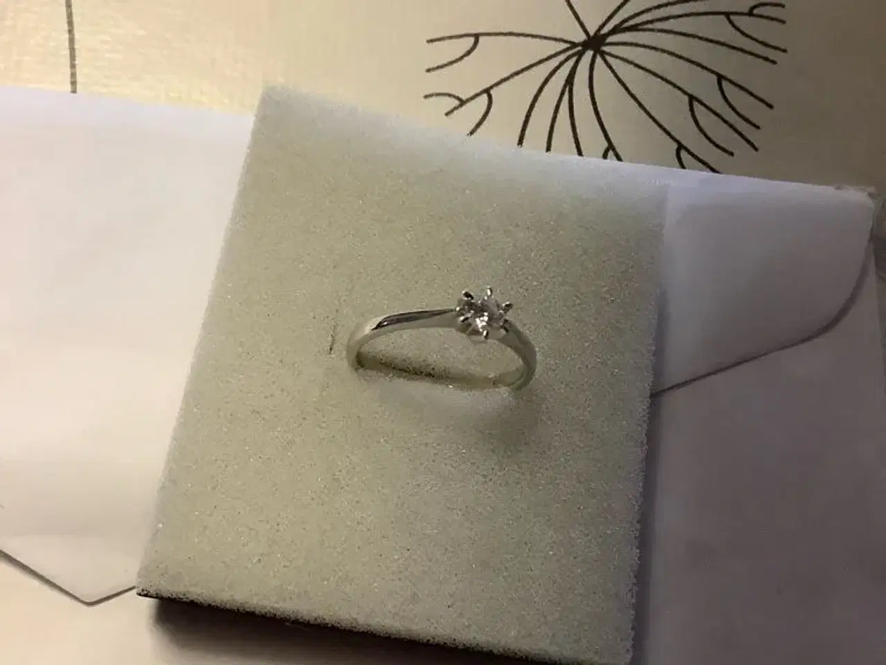 Billede 2 - Diamant  Ring i hvidguld